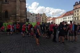 Pochod na stadion i minuta ticha. Fotbalová Plzeň uctila památku zabitého Vítka