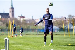 Čtyři hřiště, čtyři skupinky. Plzeňští fotbalisté zahájili opět společnou přípravu