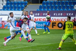 Pravá, levá, hlavička. Těžko takový hattrick zopakuji, smál se Čermák