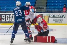 Problém pro hokejovou Plzeň. Škodovka přišla na dva zápasy o elitního útočníka