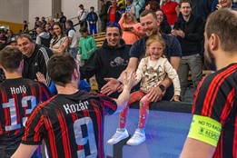 Futsalisté Plzně slaví po dramatickém penaltovém rozstřelu druhý titul v historii