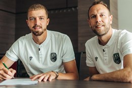 Fotbalista Vašulín oprášil v dresu Viktorie spolupráci s trenérem Koubkem